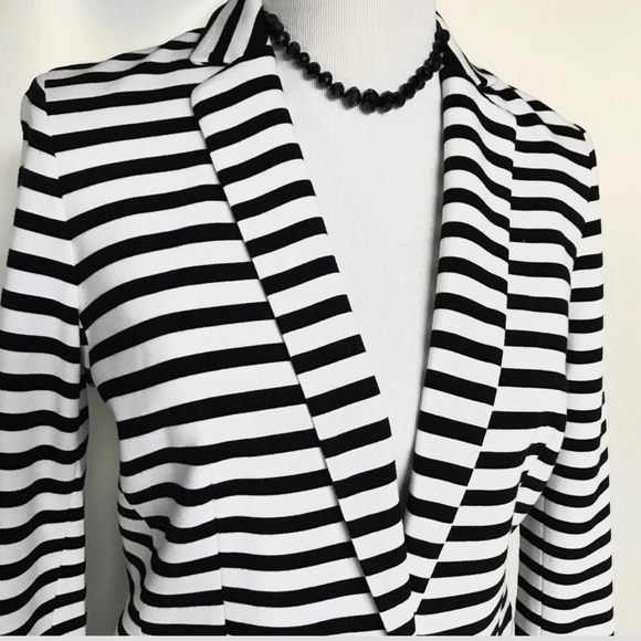 🌿Banana Republic Blazer - Picture 2 of 8